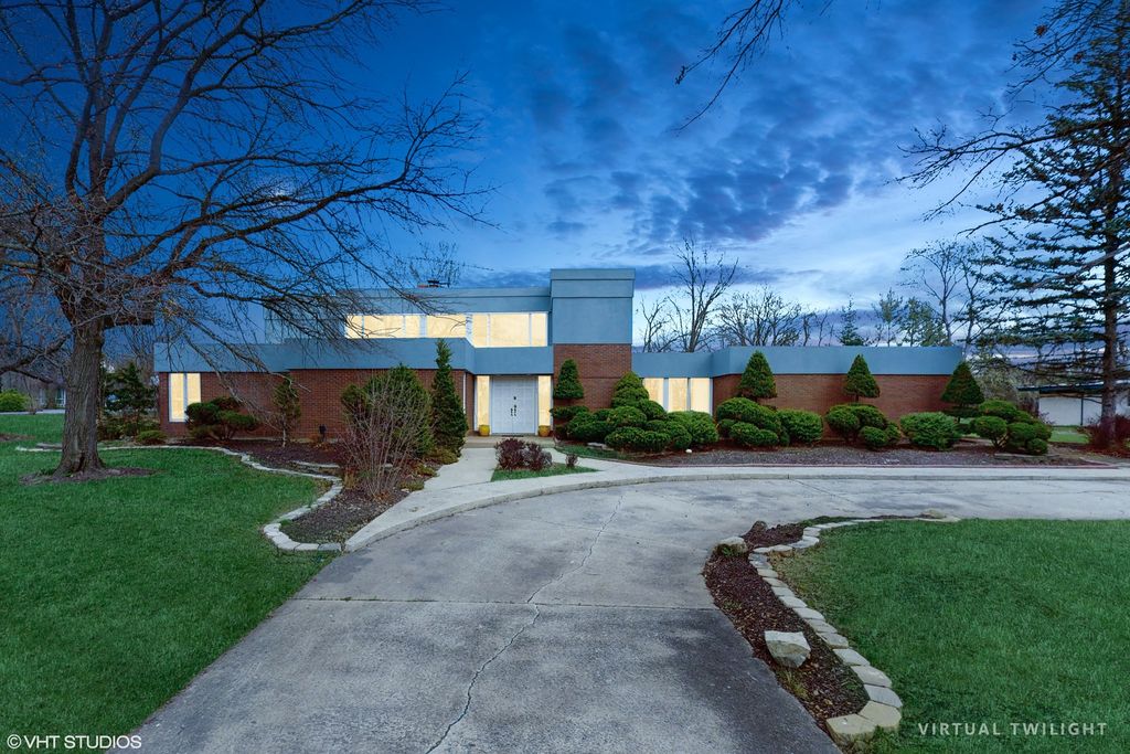 84 Graymoor Lane, Olympia Fields, IL 60461