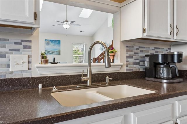 503 Hamlet CT, Yorktown, VA 23693