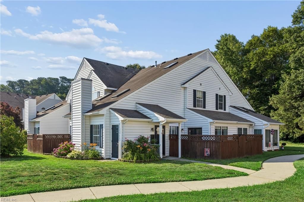 503 Hamlet CT, Yorktown, VA 23693
