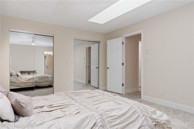 565 Pine Needles Drive, Centerville, OH 45458