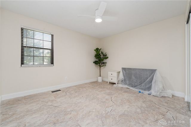 565 Pine Needles Drive, Centerville, OH 45458