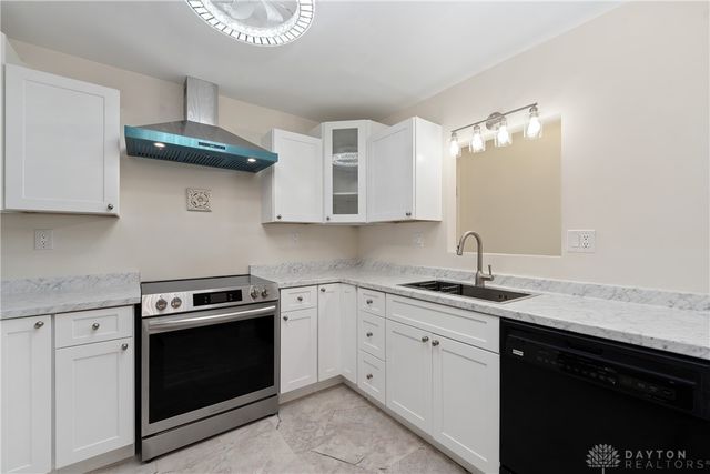 565 Pine Needles Drive, Centerville, OH 45458