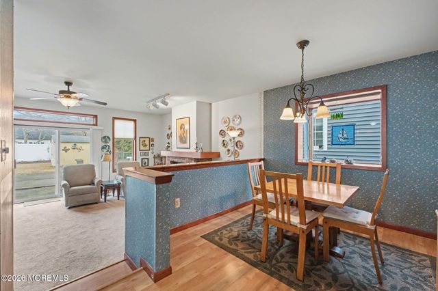 813 W Laurel Avenue, Point Pleasant Beach, NJ 08742