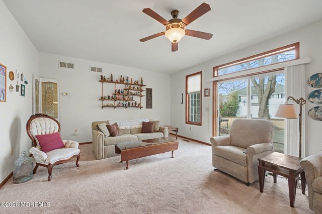 813 W Laurel Avenue, Point Pleasant Beach, NJ 08742