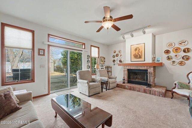 813 W Laurel Avenue, Point Pleasant Beach, NJ 08742