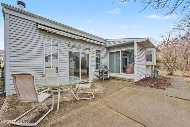 813 W Laurel Avenue, Point Pleasant Beach, NJ 08742