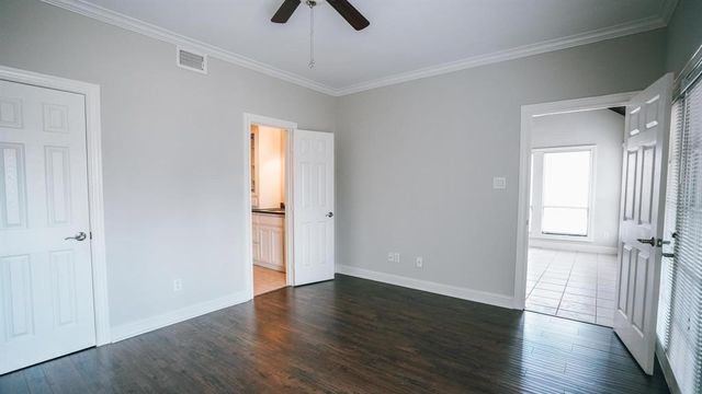4144 Greystone Way 104, Sugar Land, TX 77479