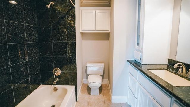4144 Greystone Way 104, Sugar Land, TX 77479
