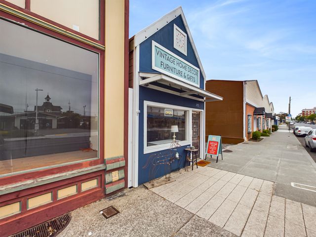 115 5th Street, Eureka, CA 95501