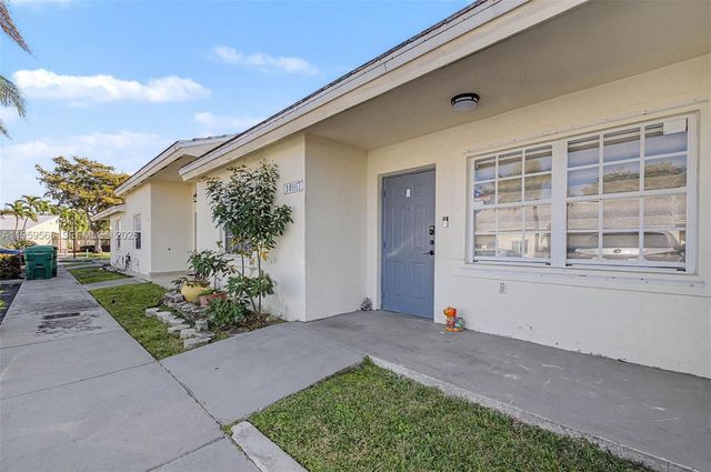 14667 SW 126th Pl, Miami, FL 33186