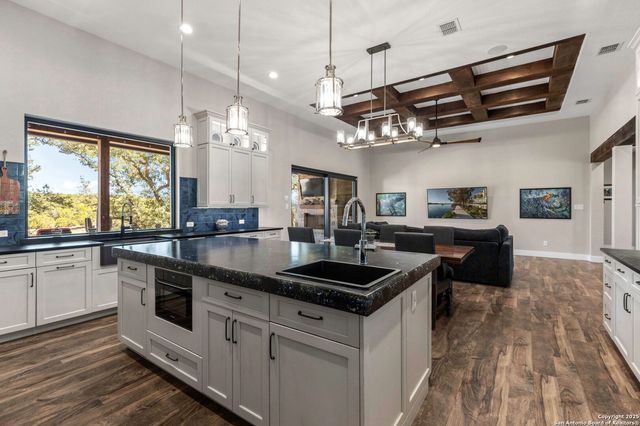 1119 Sunrise Place, Spring Branch, TX 78070