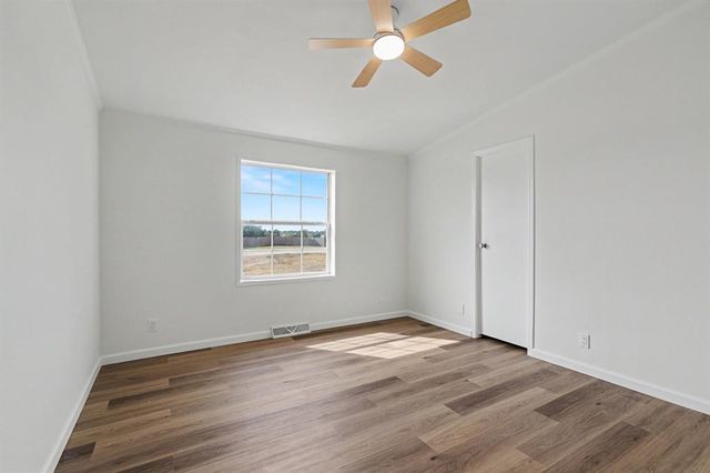 3737 Lone Tree Drive, Edmond, OK 73025