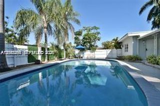250 SE Park St 2, Dania Beach, FL 33004
