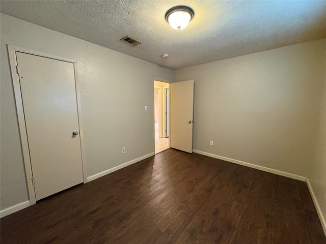 6409 Westcreek Drive, Fort Worth, TX 76133