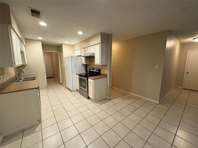 6409 Westcreek Drive, Fort Worth, TX 76133