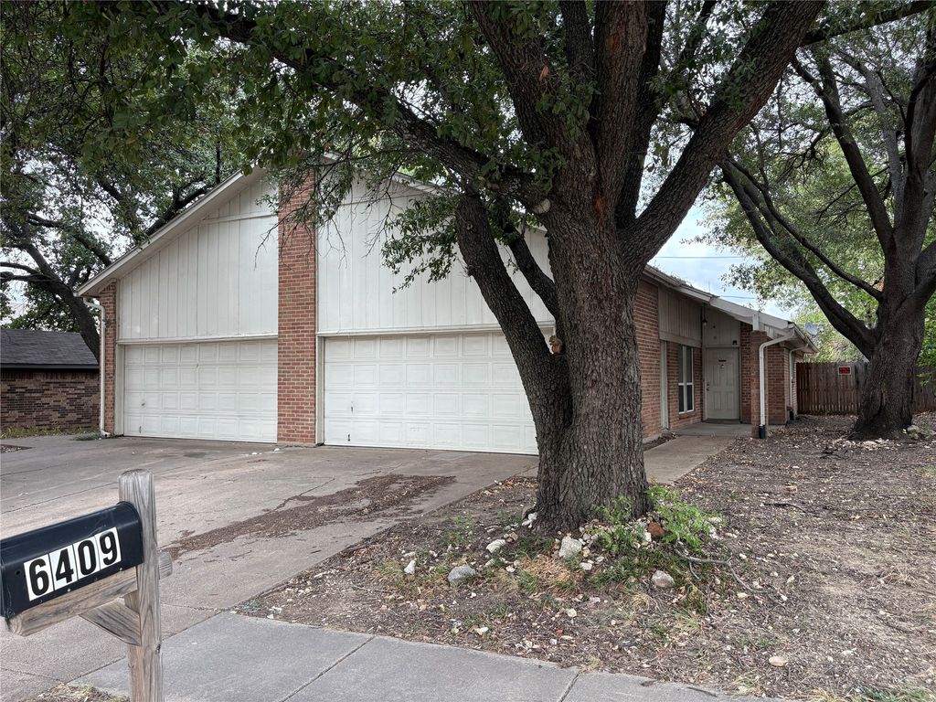 6409 Westcreek Drive, Fort Worth, TX 76133