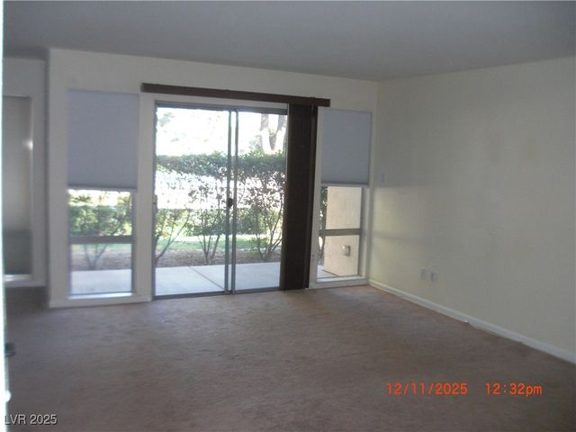 793 Oakmont Avenue 207, Las Vegas, NV 89109