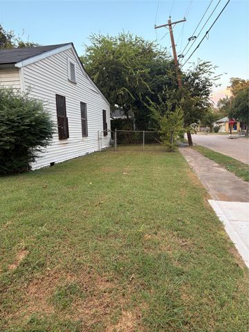 3424 Kimble Street, Dallas, TX 75215