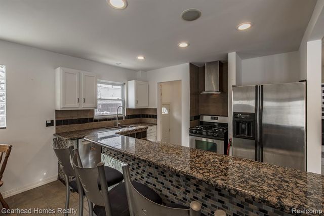 25031 Fern Street, Roseville, MI 48066