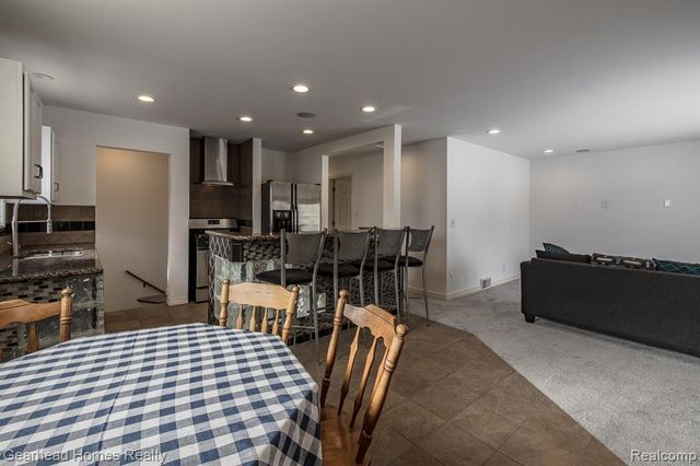 25031 Fern Street, Roseville, MI 48066