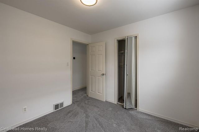 25031 Fern Street, Roseville, MI 48066