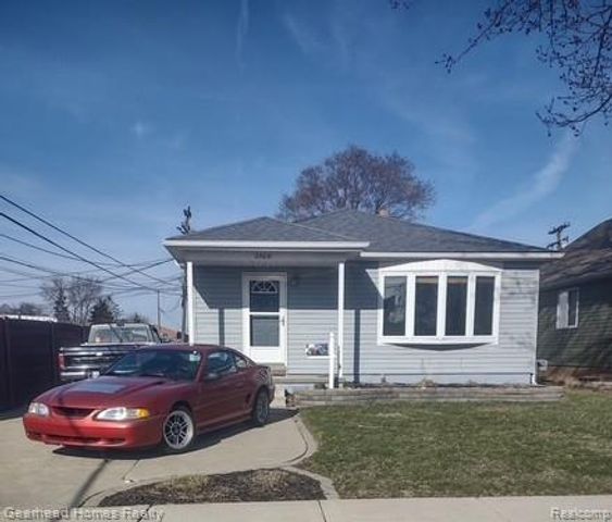 25031 Fern Street, Roseville, MI 48066