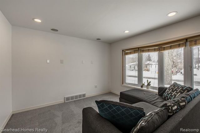 25031 Fern Street, Roseville, MI 48066