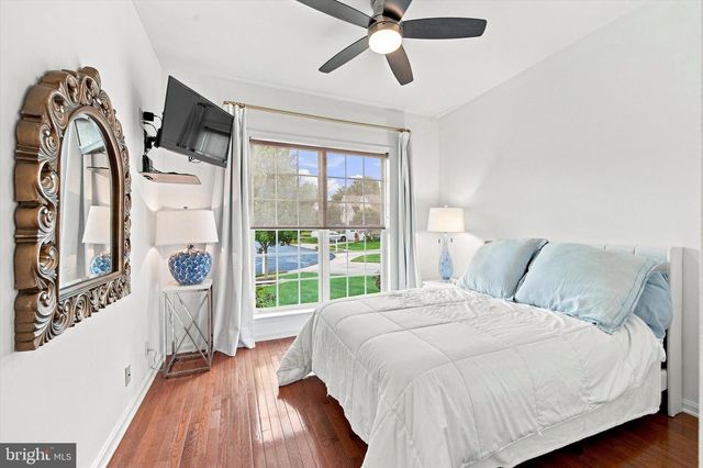 99 MCCONKEY DR, Washington Crossing, PA 18977