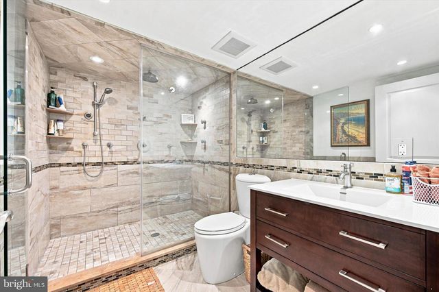 99 MCCONKEY DR, Washington Crossing, PA 18977