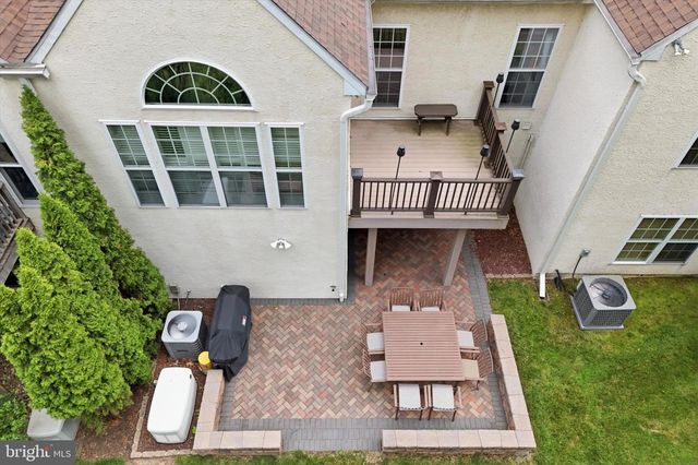 99 MCCONKEY DR, Washington Crossing, PA 18977