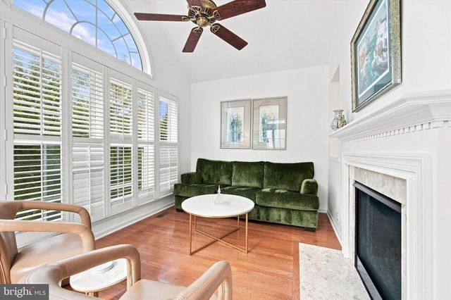 99 MCCONKEY DR, Washington Crossing, PA 18977