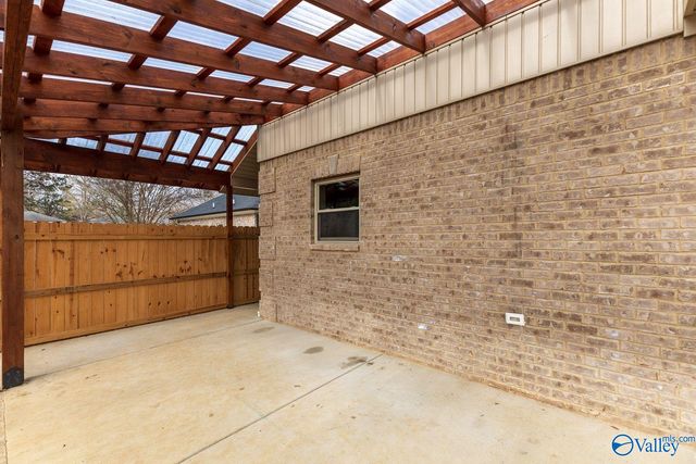 118 Madison Avenue, New Hope, AL 35760