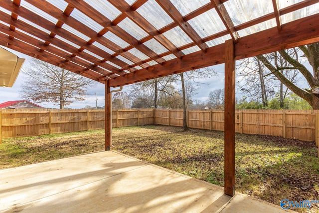 118 Madison Avenue, New Hope, AL 35760