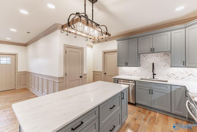 118 Madison Avenue, New Hope, AL 35760