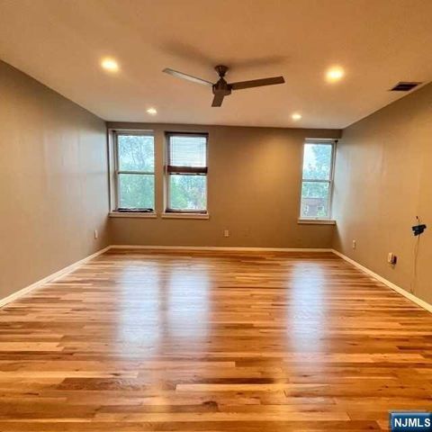 109 Grand Avenue 4G, Englewood, NJ 07631
