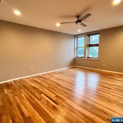 109 Grand Avenue 4G, Englewood, NJ 07631