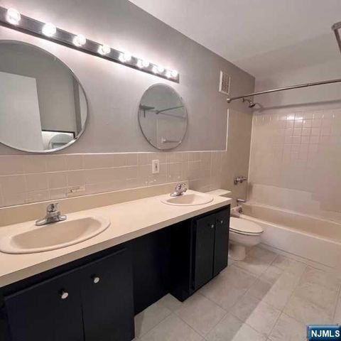 109 Grand Avenue 4G, Englewood, NJ 07631
