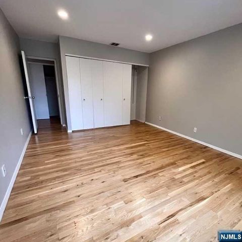 109 Grand Avenue 4G, Englewood, NJ 07631