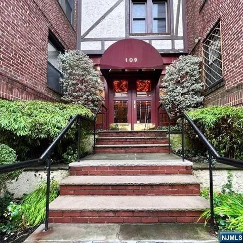 109 Grand Avenue 4G, Englewood, NJ 07631