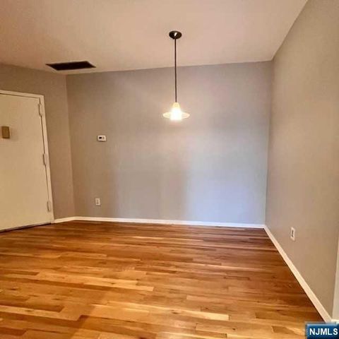 109 Grand Avenue 4G, Englewood, NJ 07631