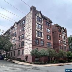 109 Grand Avenue 4G, Englewood, NJ 07631