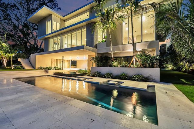 500 HARBOR COVE CIRCLE, Longboat Key, FL 34228