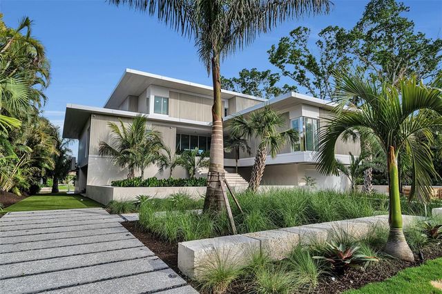 500 HARBOR COVE CIRCLE, Longboat Key, FL 34228