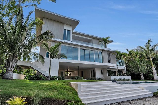 500 HARBOR COVE CIRCLE, Longboat Key, FL 34228