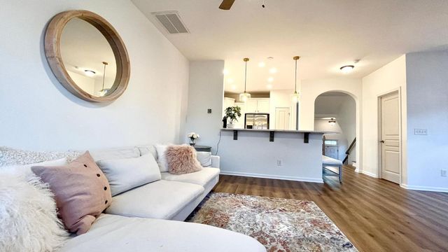 10122 Glen Autumn Road, Raleigh, NC 27617