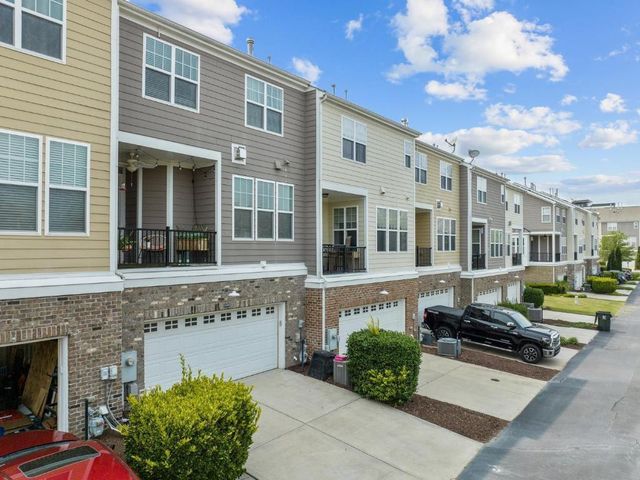 10122 Glen Autumn Road, Raleigh, NC 27617