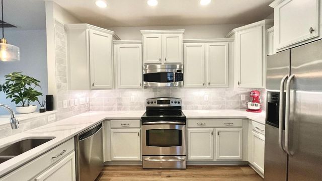 10122 Glen Autumn Road, Raleigh, NC 27617