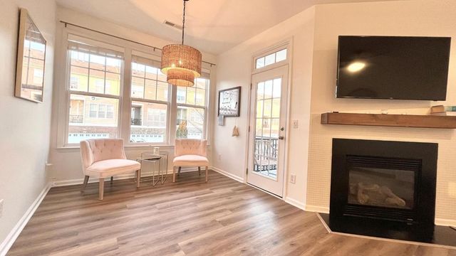 10122 Glen Autumn Road, Raleigh, NC 27617