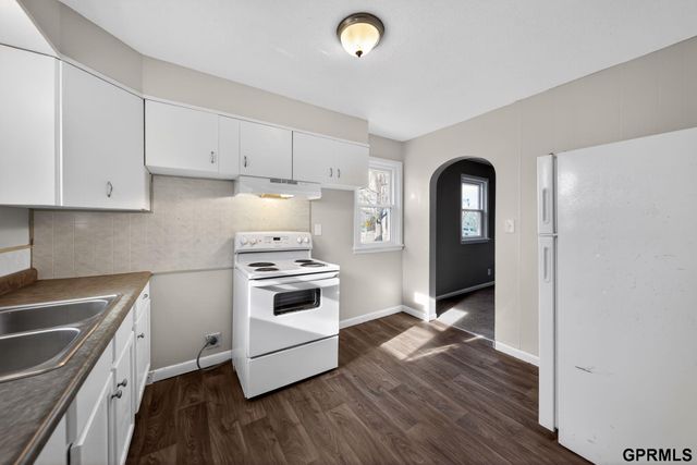 409 W 30Th Avenue, Bellevue, NE 68005