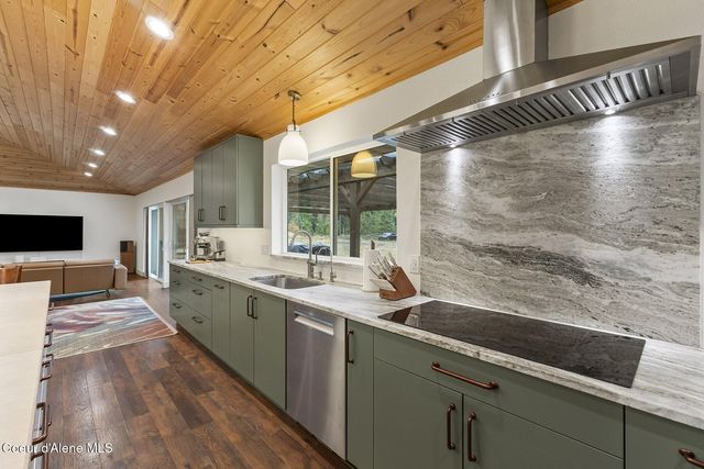 5215 W Cougar Estates Rd, Coeur D'alene, ID 83814